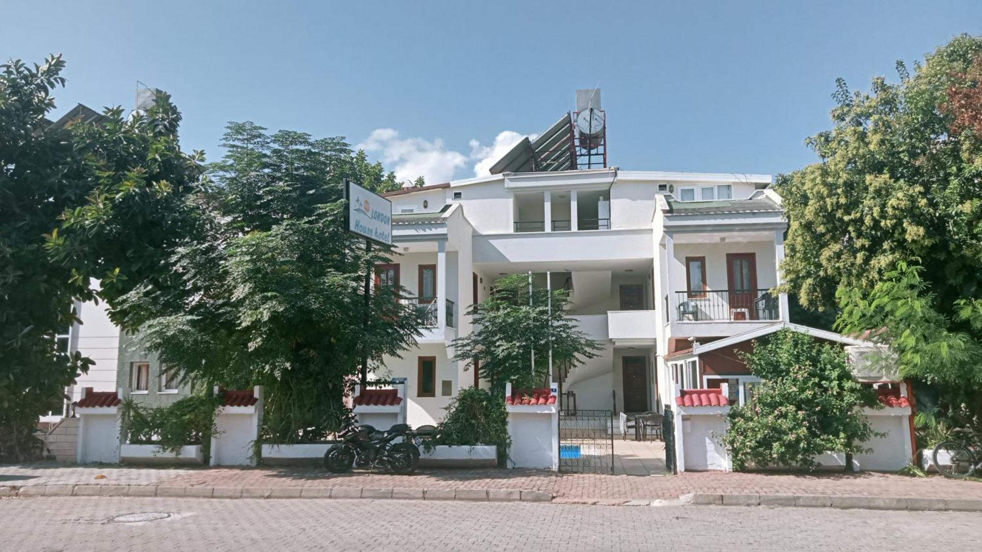 London House Hotel كمر المظهر الخارجي الصورة